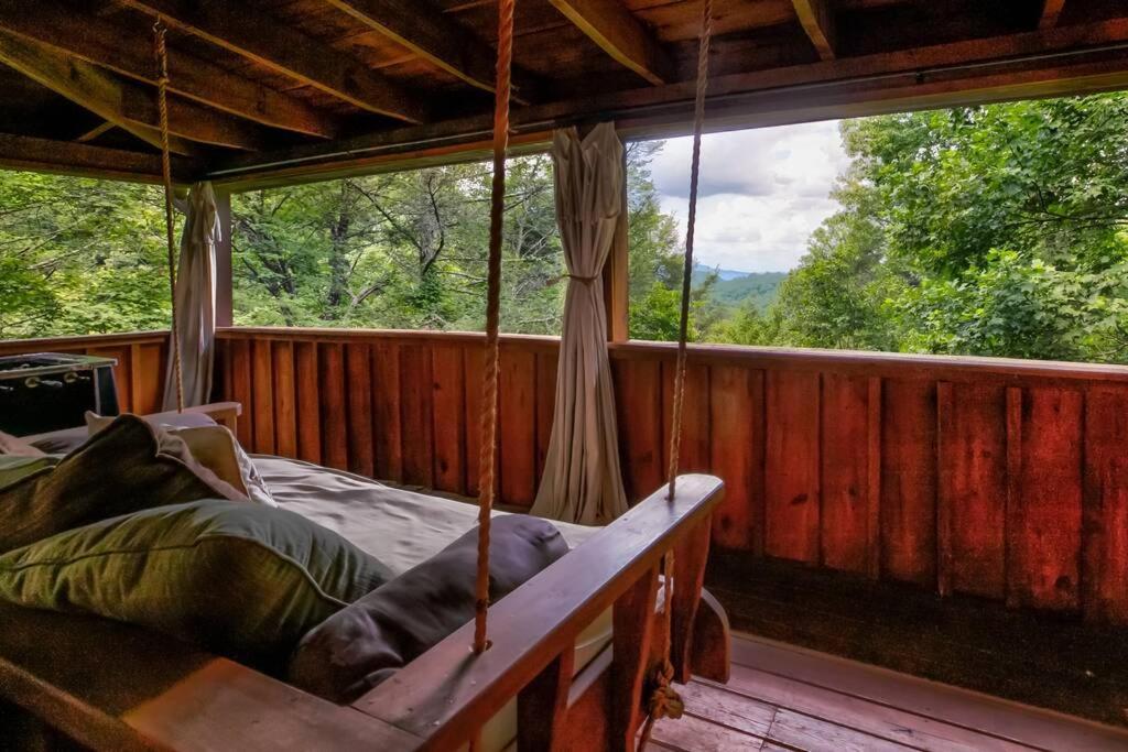 סביירוויל Nice View Fireplace, Hot Tub, Porch Bed, Private מראה חיצוני תמונה