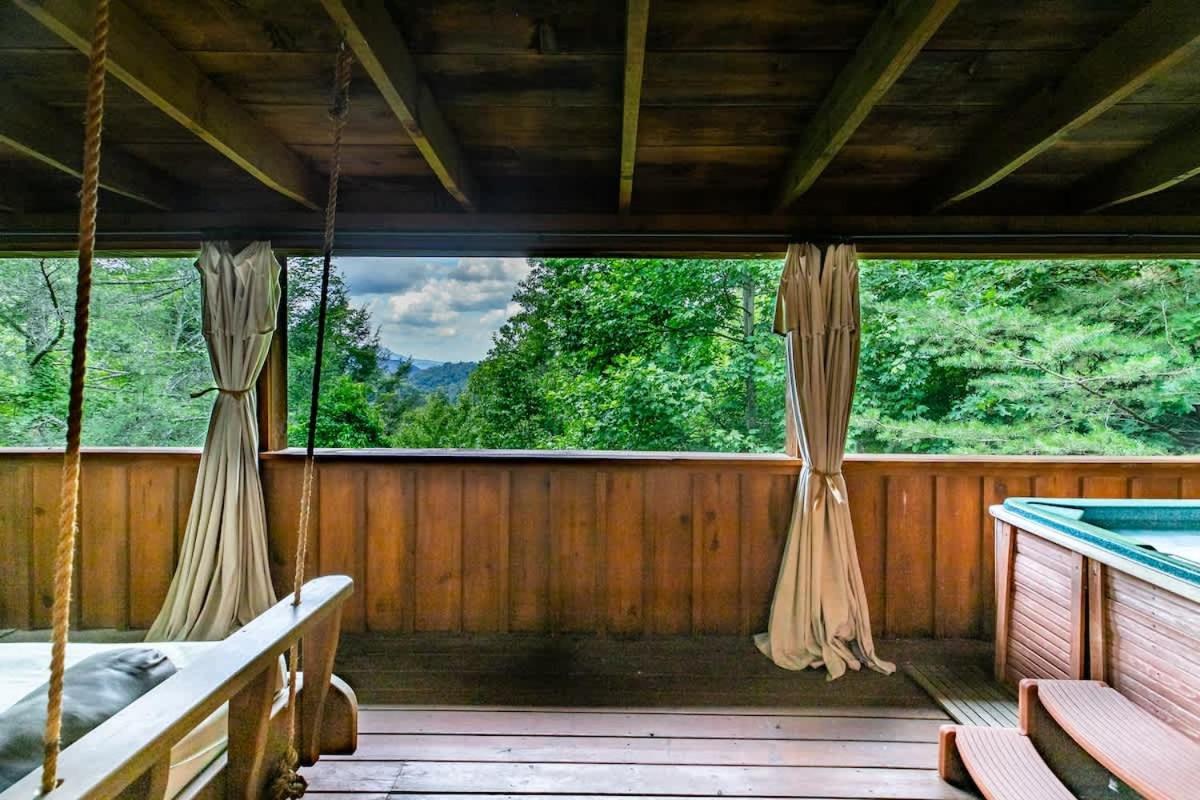 סביירוויל Nice View Fireplace, Hot Tub, Porch Bed, Private מראה חיצוני תמונה